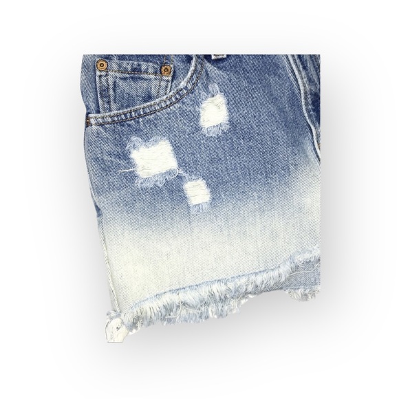 new LF Furst of a Kind ✿ Levi's® 517’s® Floral Trim Cut Off Denim Jeans Short ✿ - Picture 10 of 16